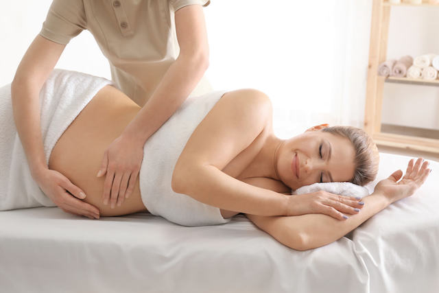 Can Pre-Natal Massages Ease The Pain Of Giving Birth - PEM Confinement Nanny Agency